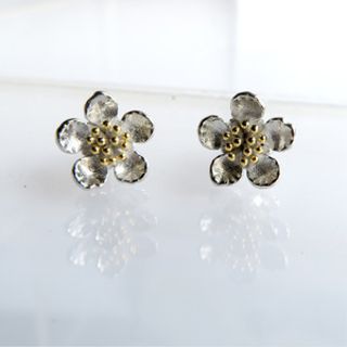 MANUKA STUD EARRING