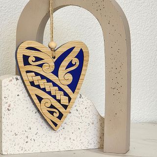 HEART PATIKI BLUE ACRYLIC BAMBOO