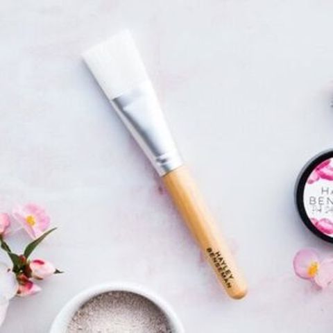 FACE MASK BRUSH w/  LOGO