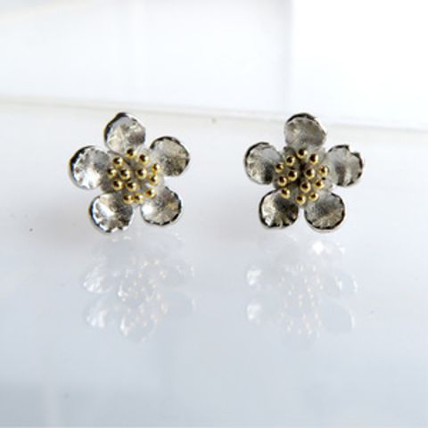 MANUKA STUD EARRING
